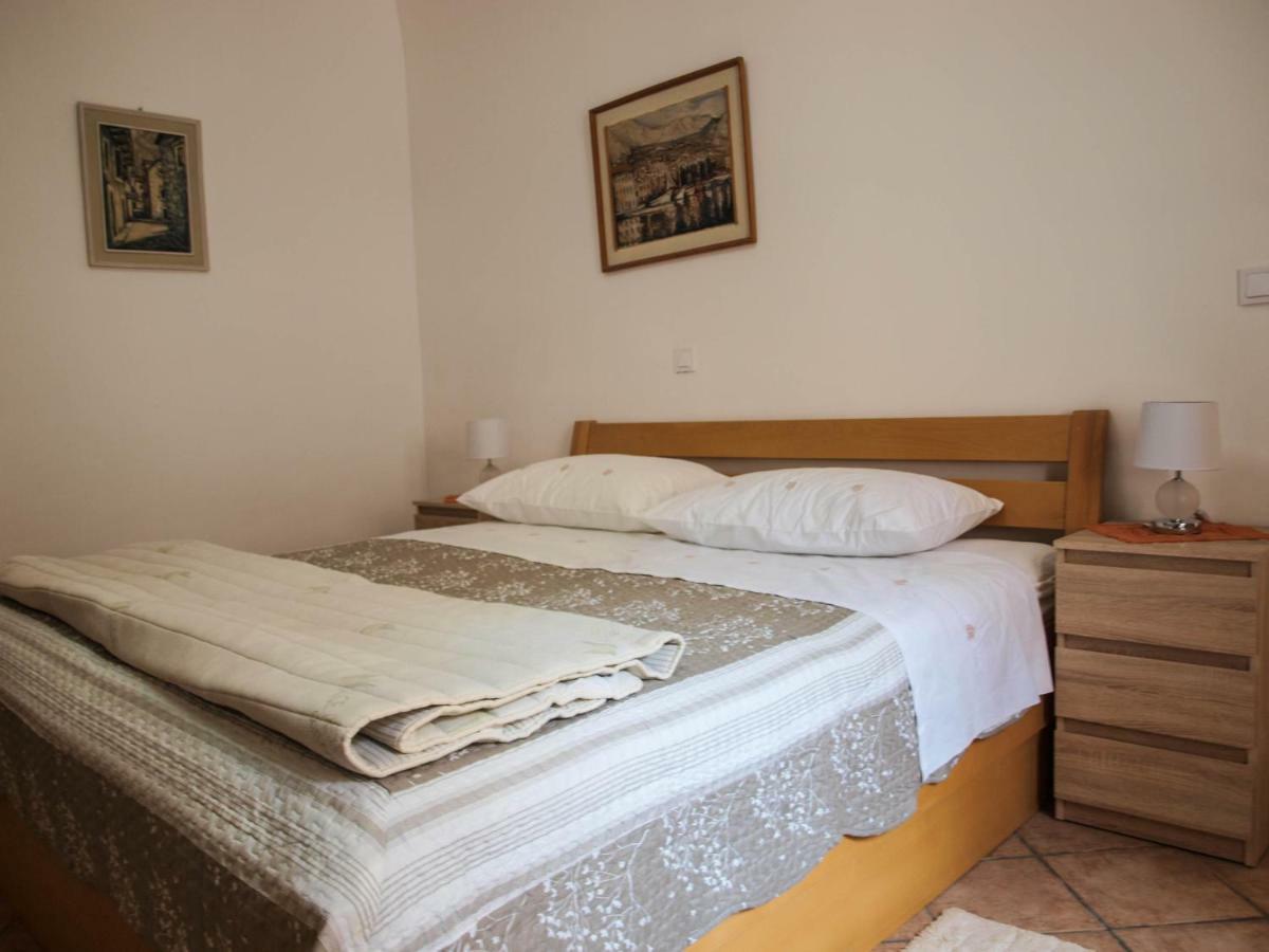 Appartamento House Nataniel In Omis Near Sea Esterno foto