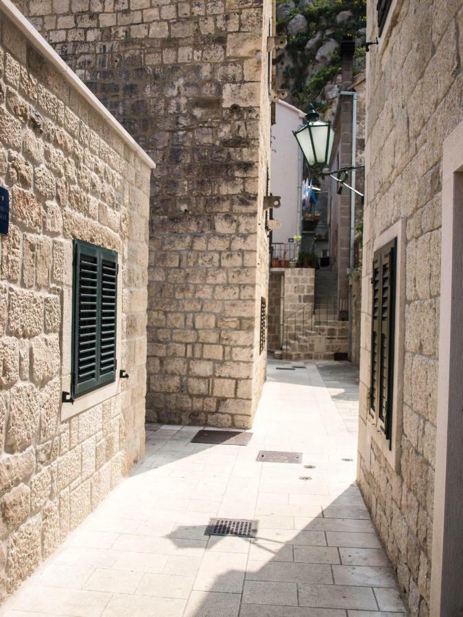 Appartamento House Nataniel In Omis Near Sea Esterno foto
