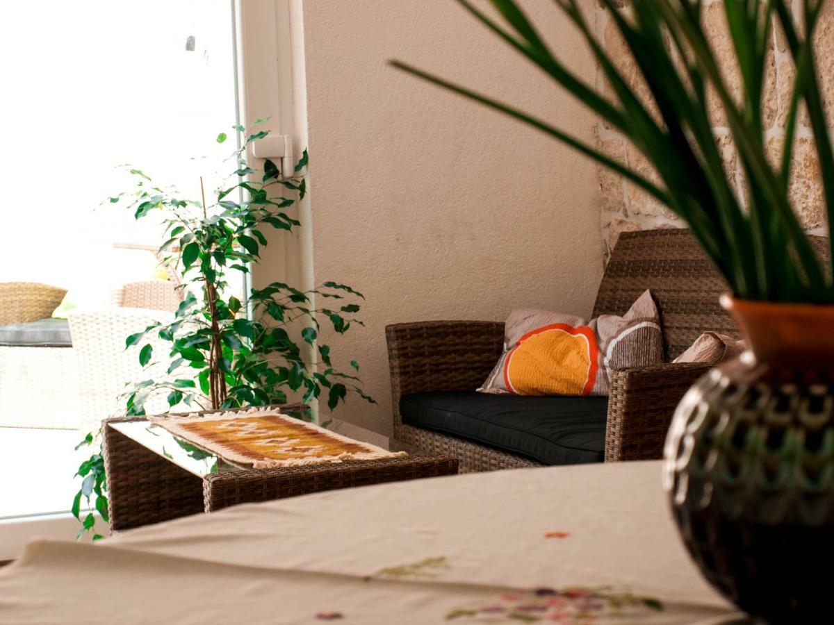 Appartamento House Nataniel In Omis Near Sea Esterno foto