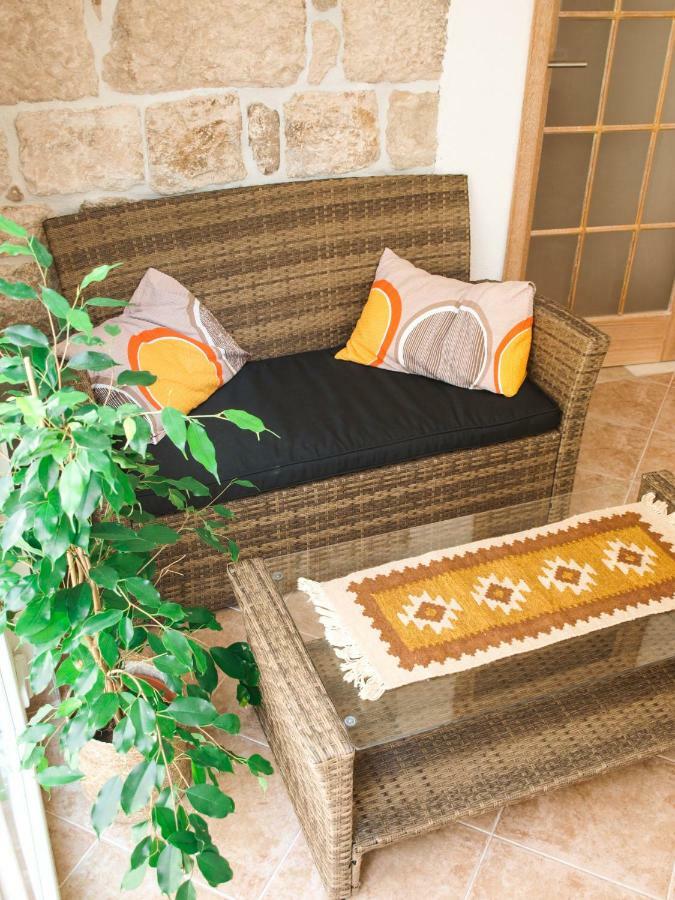 Appartamento House Nataniel In Omis Near Sea Esterno foto
