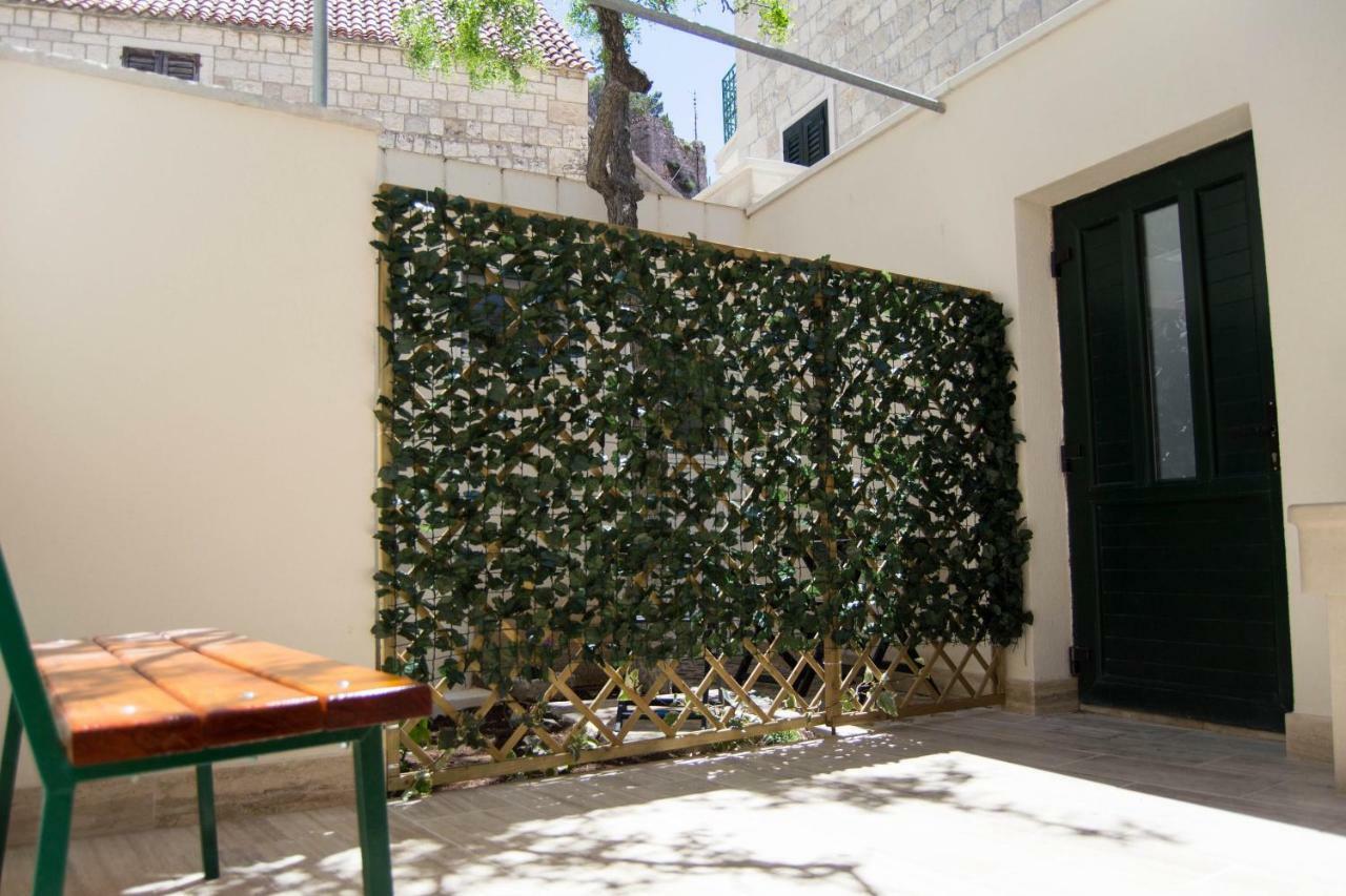 Appartamento House Nataniel In Omis Near Sea Esterno foto